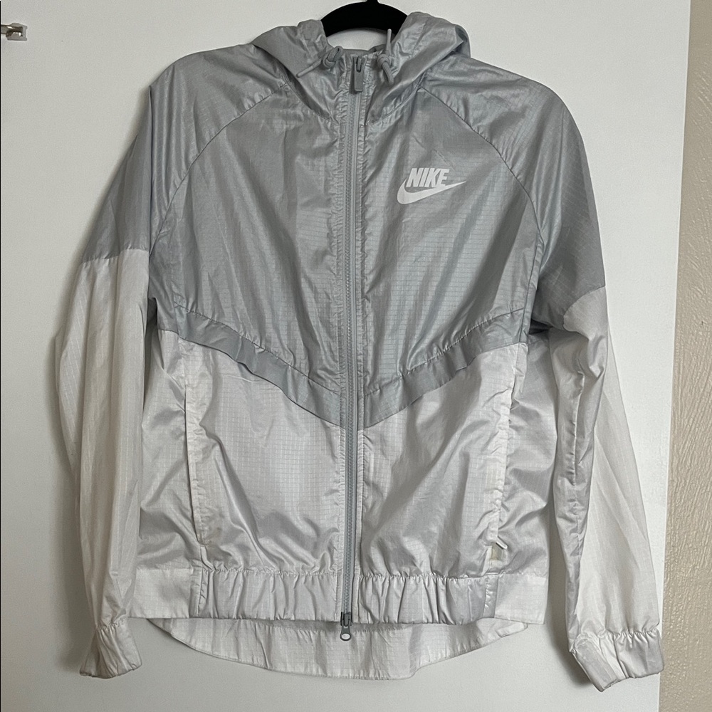 Nike Women's Silver and White Windbreaker